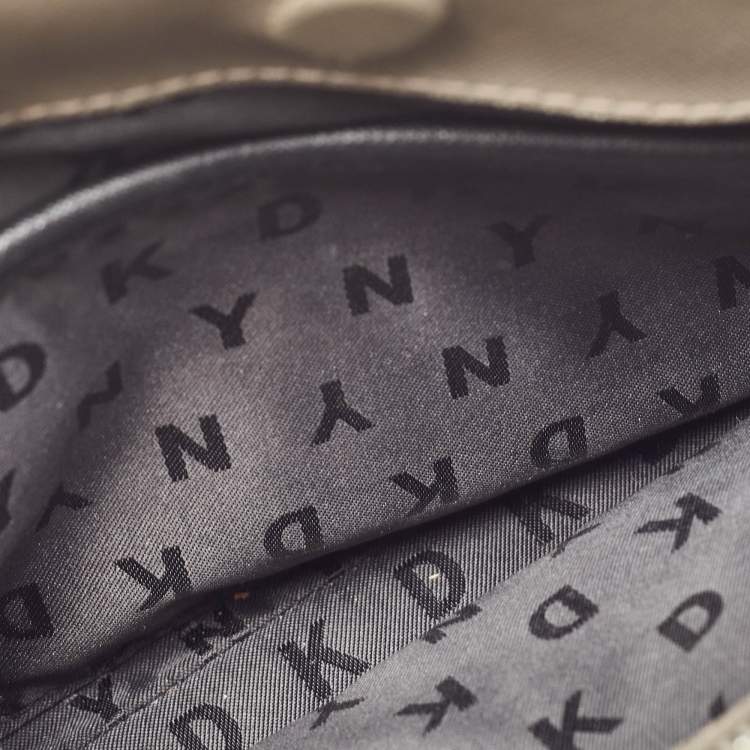 Pre Owned DKNY Beige Leather Bryant Bucket Bag