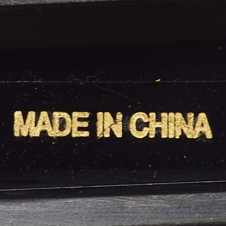 Pre Owned جراب ايربودز برو دولتشي أند غابانا مطاط شعار أسود/أصفر