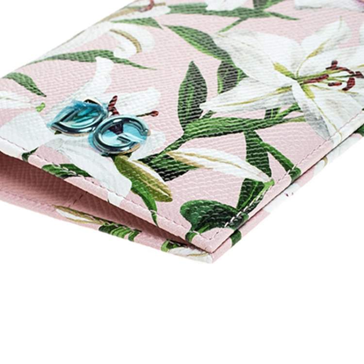 Pre Owned Dolce & Gabbana Multicolor Flower Print Leather Passport Holder