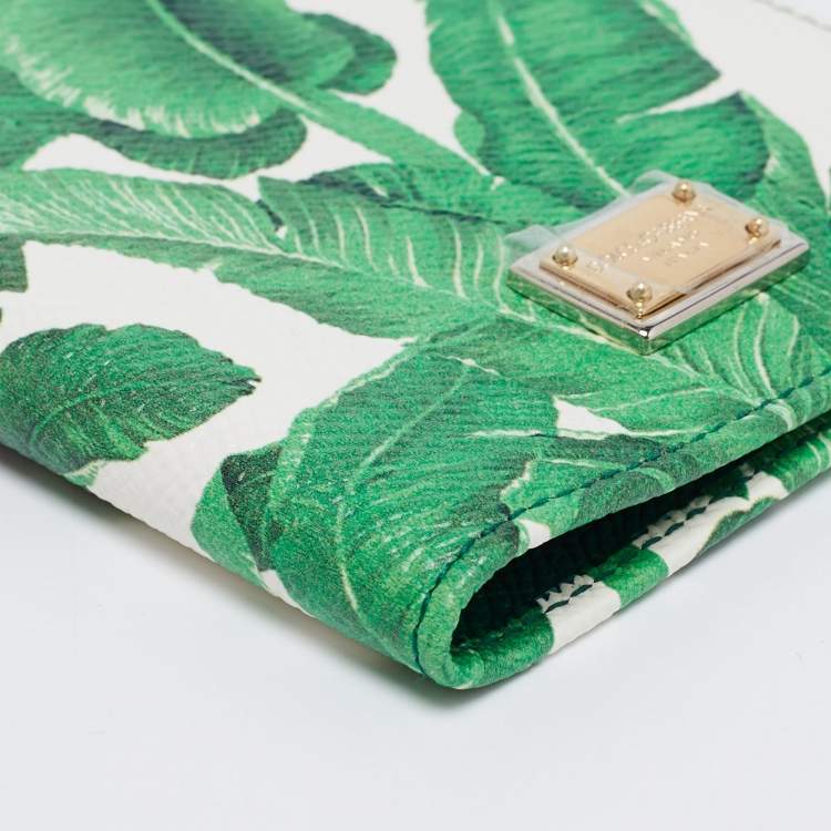 Pre Owned Dolce & Gabbana White Printed Coated Canvas Passport Holder