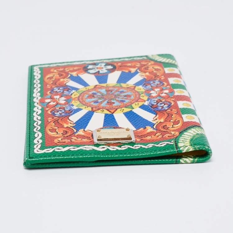 Pre Owned Dolce & Gabbana Multicolor Printed Leather Passport Holder