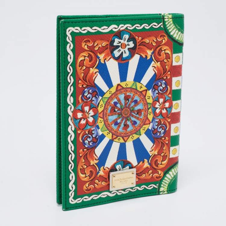 Pre Owned Dolce & Gabbana Multicolor Printed Leather Passport Holder