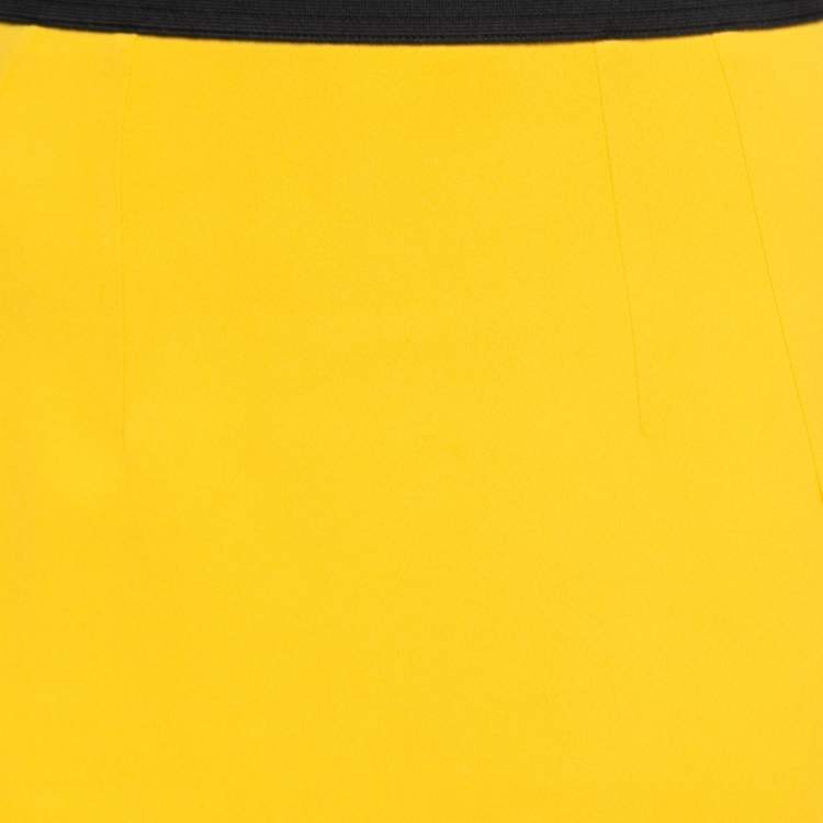 مملو�كة مسبقًا Dolce & Gabbana Yellow Crepe Knee Length Skirt S