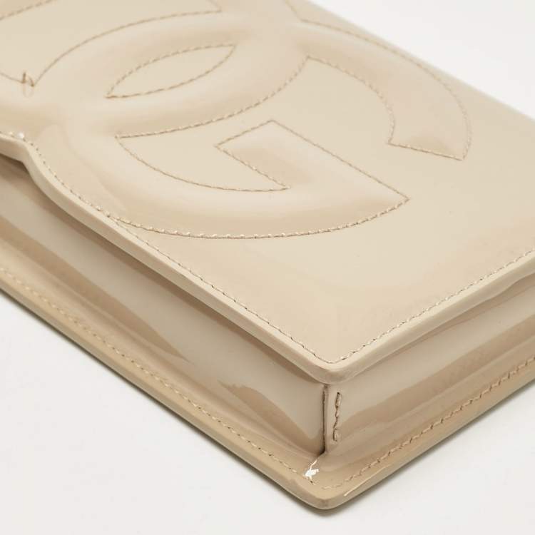 Pre Owned Dolce & Gabbana Beige Patent Leather DG Logo Embossed Clutch Bag