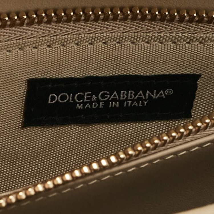 Pre Owned Dolce & Gabbana Beige Patent Leather DG Logo Embossed Clutch Bag