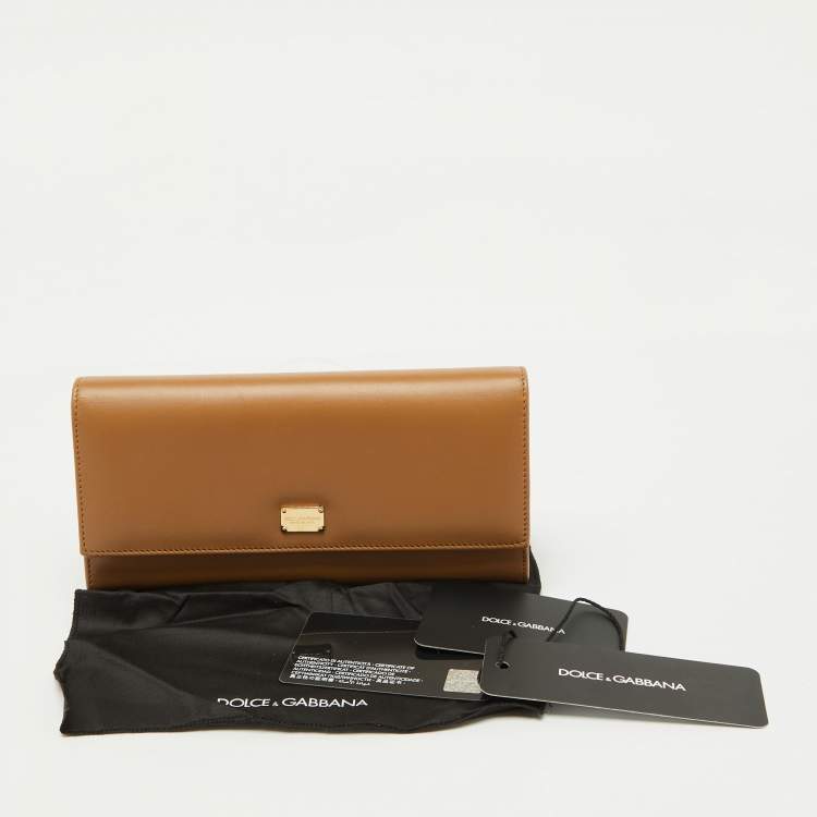 Pre Owned Dolce & Gabbana Beige Leather Flap Continental Wallet