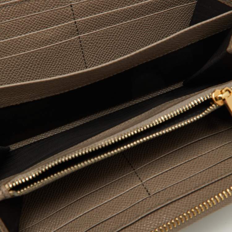 Pre Owned Dolce & Gabbana Taupe Leather Zip Around Wallet