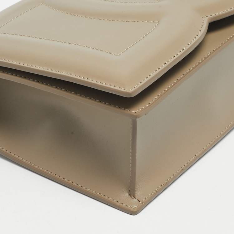 Pre Owned Dolce & Gabbana Beige Leather DG Logo Flap Bag