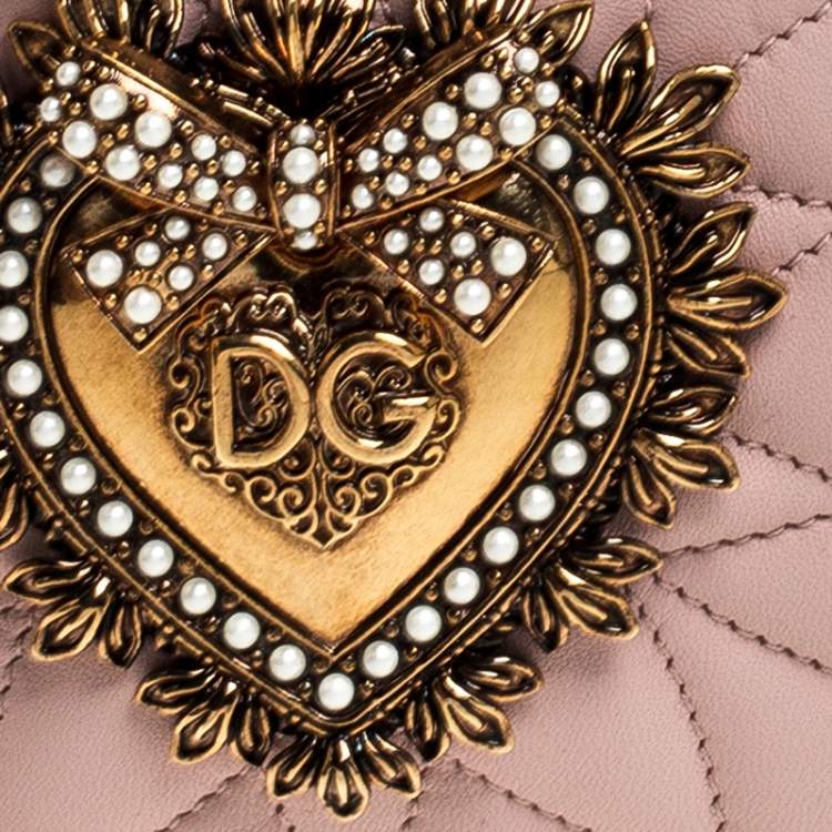 مملوكة مسبقًا Dolce & Gabbana Blush Pink Matelasse Leather Devotion Camera Crossbody Bag