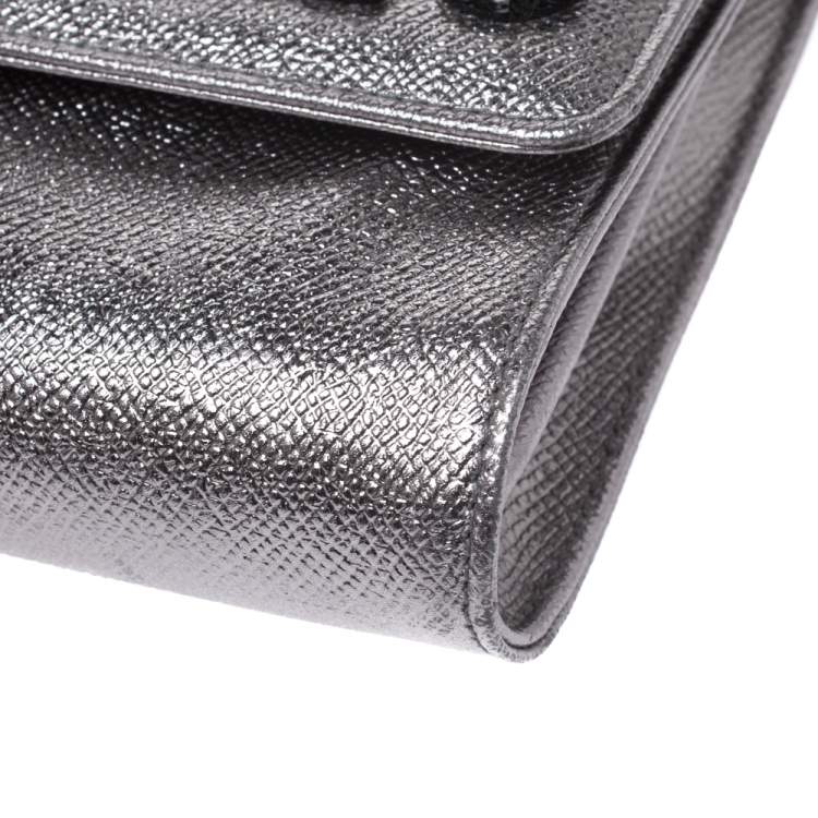 Pre Owned Dolce & Gabbana Metallic Silver Leather Millennials Chain Clutch
