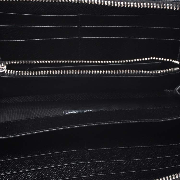 Pre Owned Dolce & Gabbana Black Leather DG Family Patch Zip Around Wallet