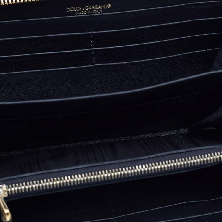 Pre Owned Dolce & Gabbana Black Python Zip Around Wallet