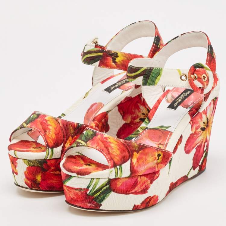 مملوكة مسبقًا Dolce & Gabbana Multicolor Floral Printed Fabric Platform Wedge Sandals Size 35