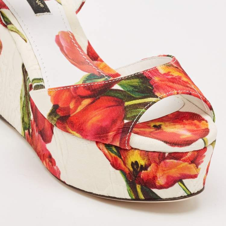 مملوكة مسبقًا Dolce & Gabbana Multicolor Floral Printed Fabric Platform Wedge Sandals Size 35