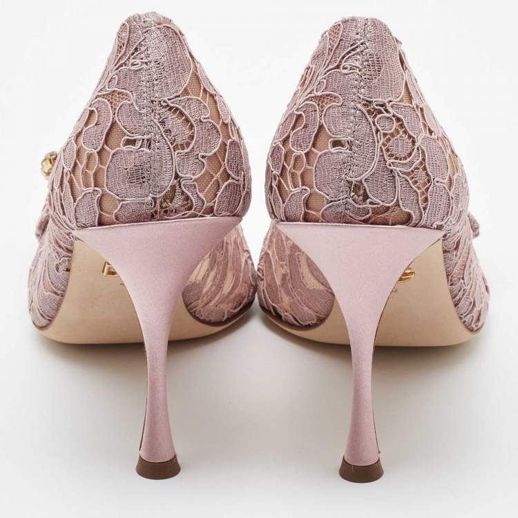 Pre Owned Dolce & Gabbana Light Pink Lace Crystal Buckle Pumps Size 40