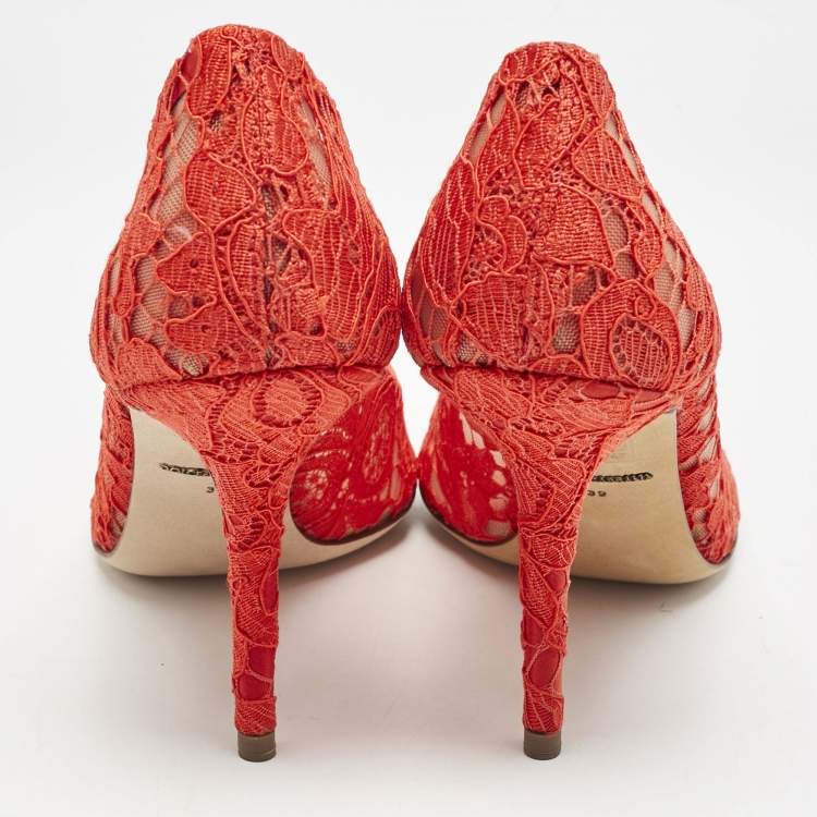 Pre Owned Dolce & Gabbana Red Lace Bellucci Pumps Size 39
