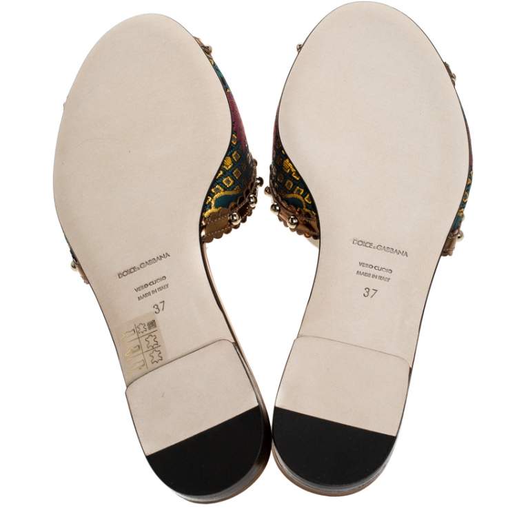 مملوكة مسبقًا Dolce & Gabbana Multicolor Floral Brocade Fabric And Patent Leather Trim Faux Pearl Embellished Flat Slides Size 37