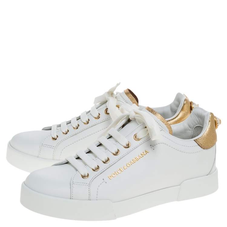 مملوكة مسبقًا  Dolce & Gabbana White/Gold Leather Portofino Pearl Embellished Low Top Sneakers Size 38.5