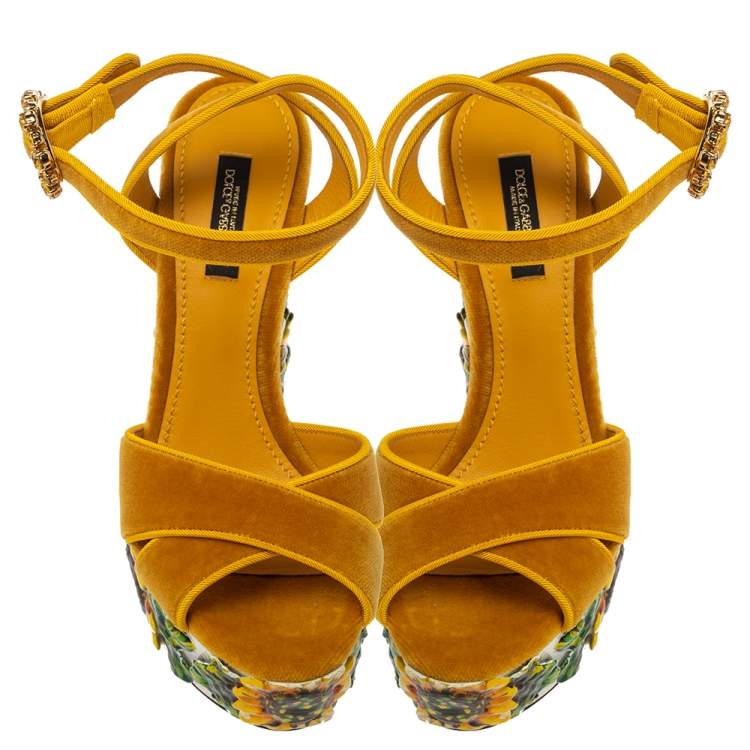 Pre Owned Dolce & Gabbana Yellow Sunflower Velvet Pottery Platform Sandals Size 36