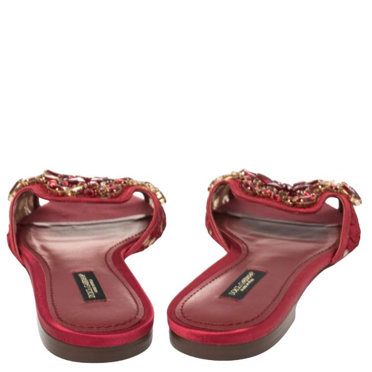 Pre Owned Dolce & Gabbana Burgundy Lace Crystal Embellished Flats Size 38.5