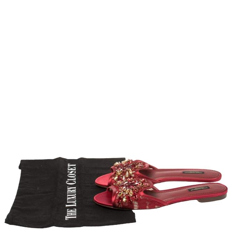Pre Owned Dolce & Gabbana Burgundy Lace Crystal Embellished Flats Size 38.5