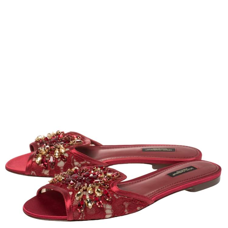 Pre Owned Dolce & Gabbana Burgundy Lace Crystal Embellished Flats Size 38.5