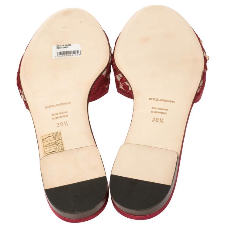 Pre Owned Dolce & Gabbana Burgundy Lace Crystal Embellished Flats Size 38.5