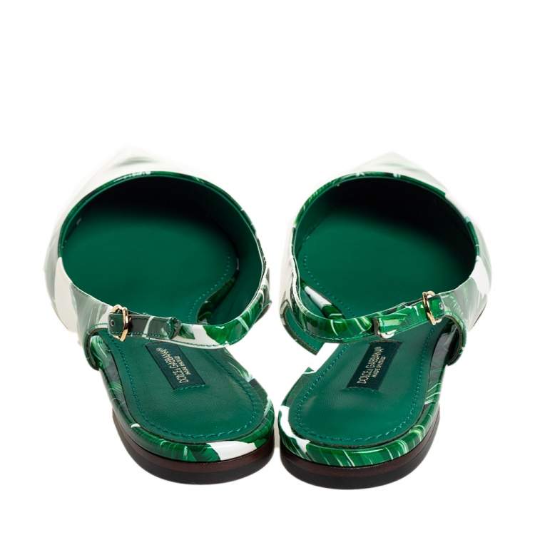 مملوكة مسبقًا Dolce & Gabbana White/Green Patent Leather Banana Leaf Print Slingback Flats Size 36.5