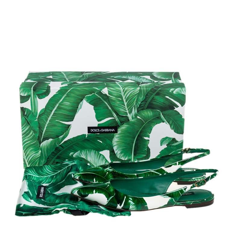 مملوكة مسبقًا Dolce & Gabbana White/Green Patent Leather Banana Leaf Print Slingback Flats Size 36.5