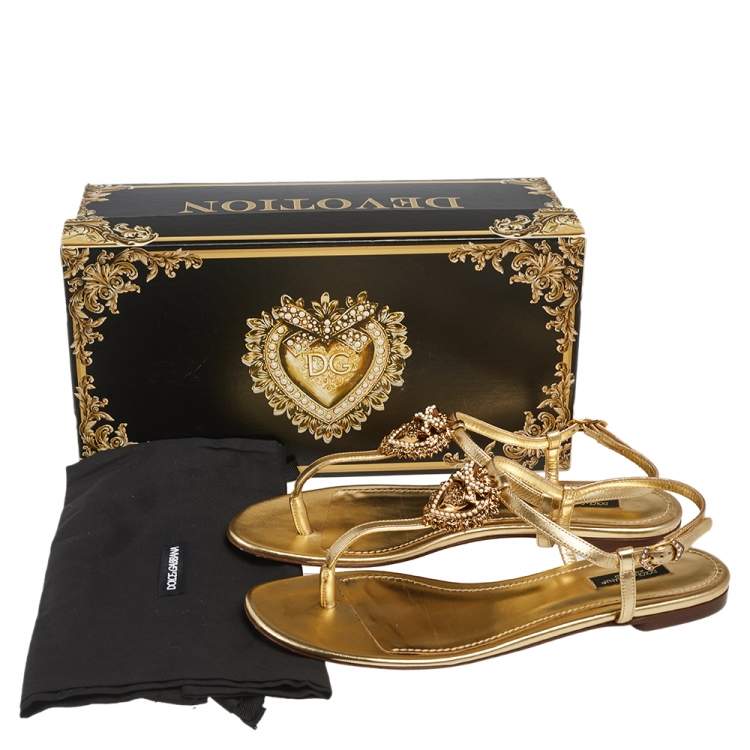 Pre Owned Dolce & Gabbana Gold Leather Logo Plaque T-bar Thong Flats Size 40