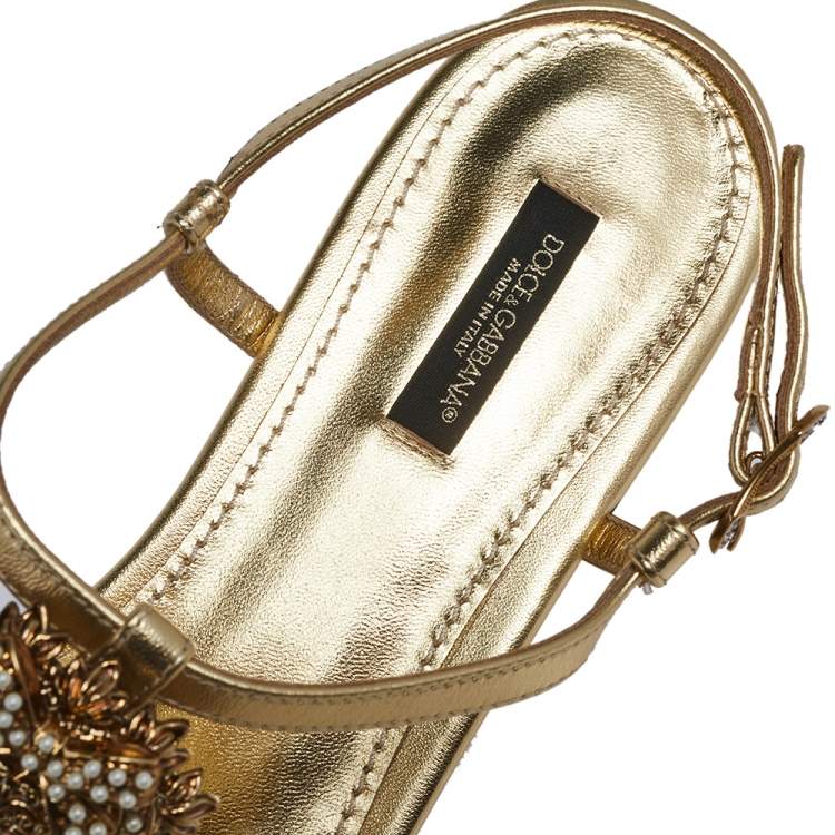 Pre Owned Dolce & Gabbana Gold Leather Logo Plaque T-bar Thong Flats Size 40
