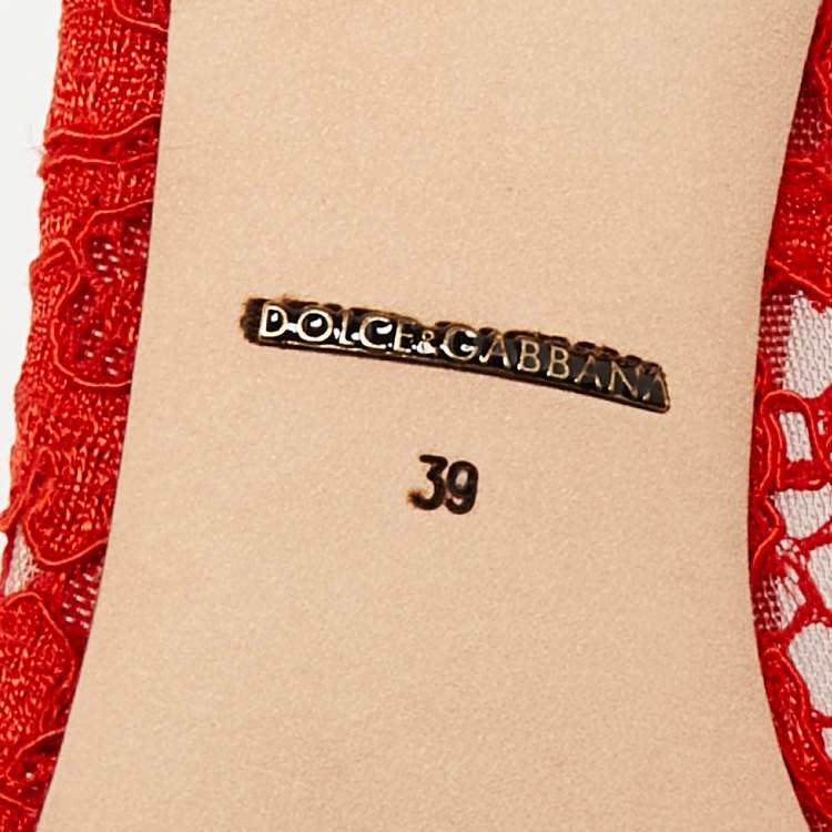 Pre Owned Dolce & Gabbana Red Lace Bellucci Pointed-Toe Pumps Size 39