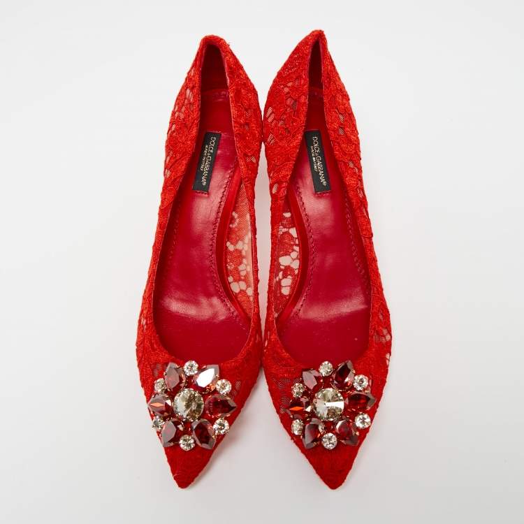 Pre Owned Dolce & Gabbana Red Lace Bellucci Pointed-Toe Pumps Size 39