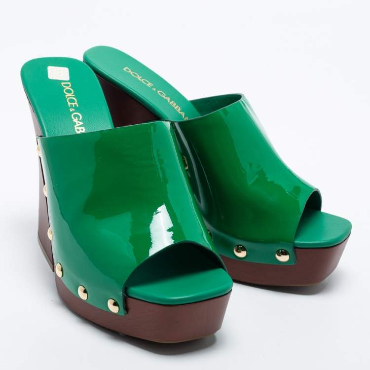 Pre Owned Dolce & Gabbana Green Patent Leather Brigitte Stud Detail Heeled Clog Sandals Size 39