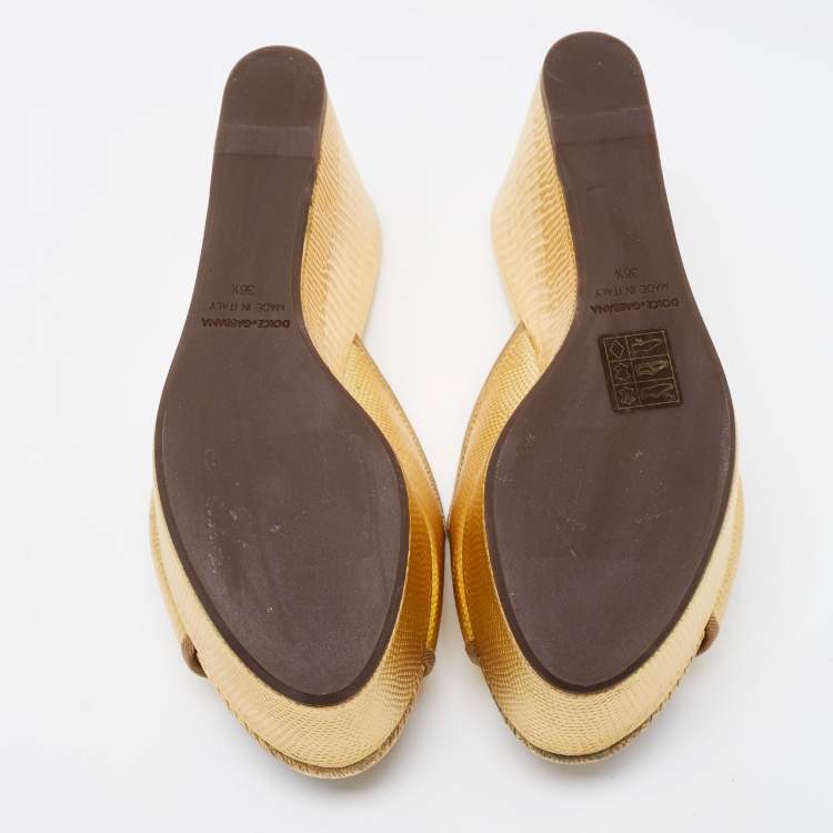 Pre Owned Dolce & Gabbana Gold Lizard Embossed Leather Wedge Platform Slide Sandals Size 36.5