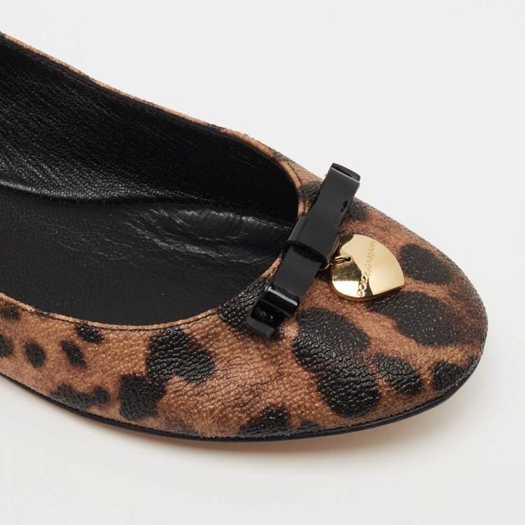 Pre Owned Dolce & Gabbana Brown/Black Leopard Print Coated Canvas Ballet Flats Size 36.5
