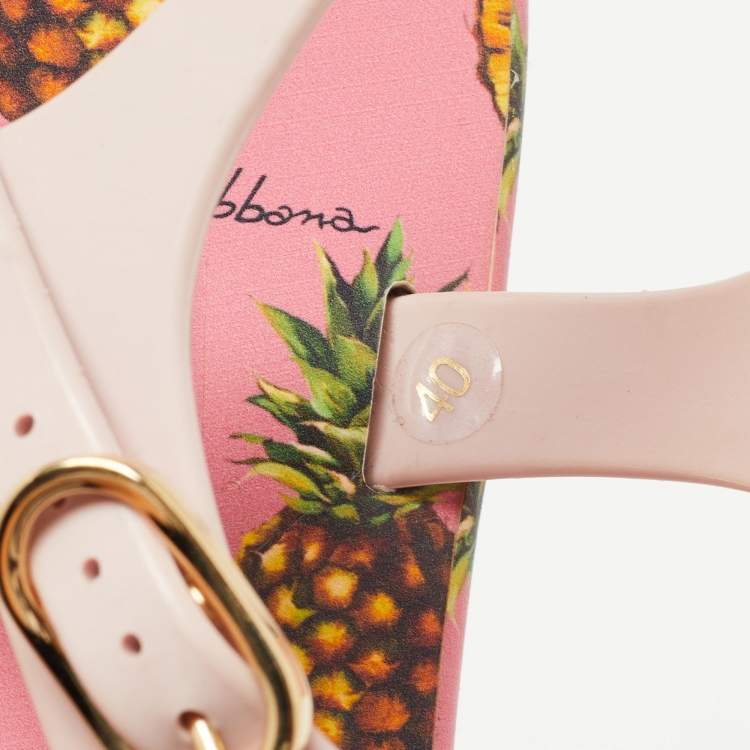 Pre Owned Dolce & Gabbana Pink Rubber Crystal Embellished Thong Flats Size 40