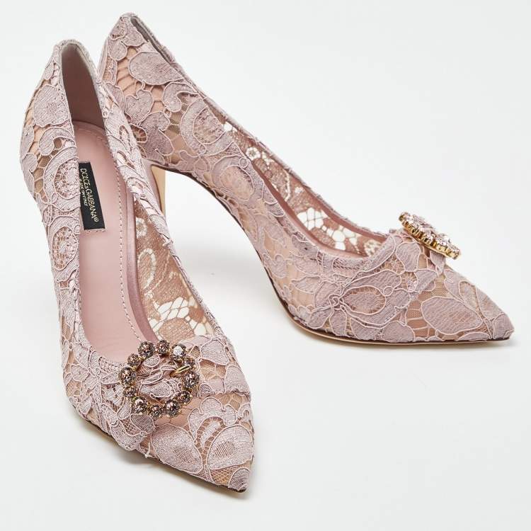 Pre Owned Dolce & Gabbana Lilac Lace Crystal Embellishment Pointed Toe Pumps Size 39