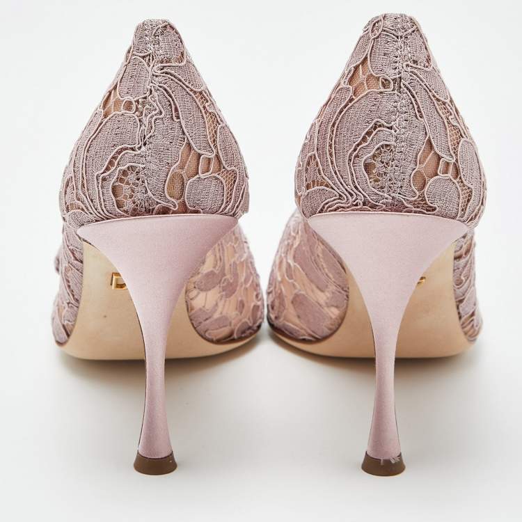 Pre Owned Dolce & Gabbana Lilac Lace Crystal Embellishment Pointed Toe Pumps Size 39