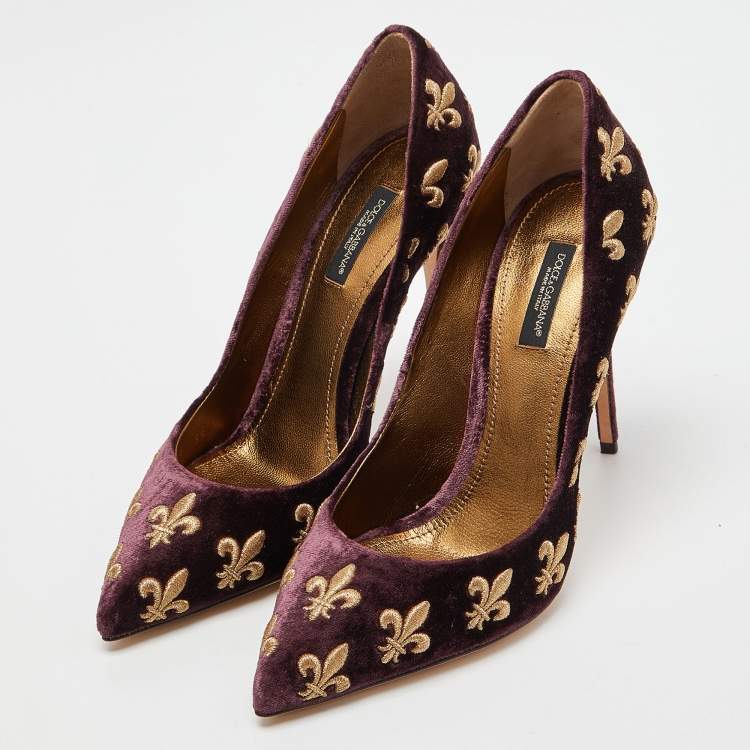 Pre Owned Dolce & Gabbana Burgundy Velvet Embroidered Lily Pointed Toe Pumps Size 39