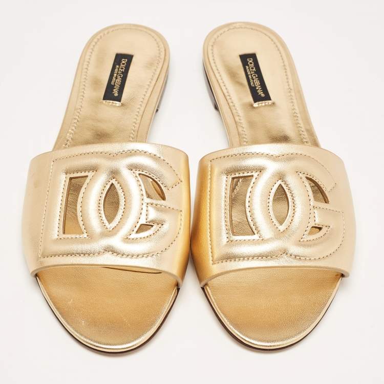 مملوكة مسبقًا Dolce & Gabbana Gold Foil Leather DG Millennials Flat Slides Size 38