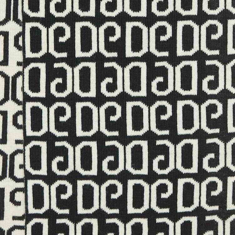 Pre Owned Dolce & Gabbana Black/White DG Wool Knit Scarf 