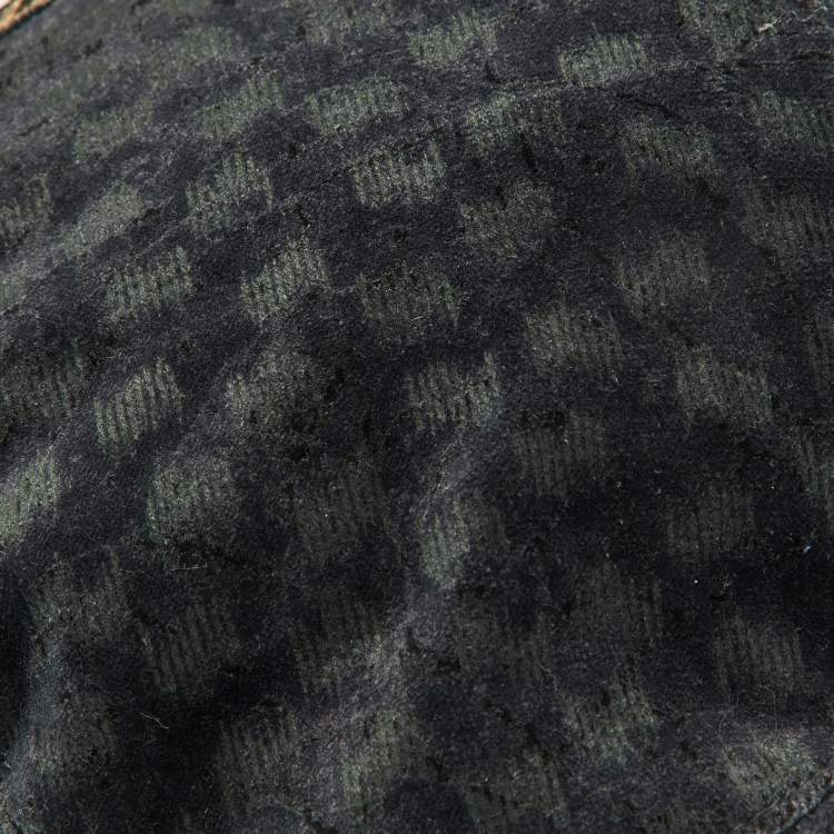 Pre Owned Dolce & Gabbana Grey Embellished Cap Size 58