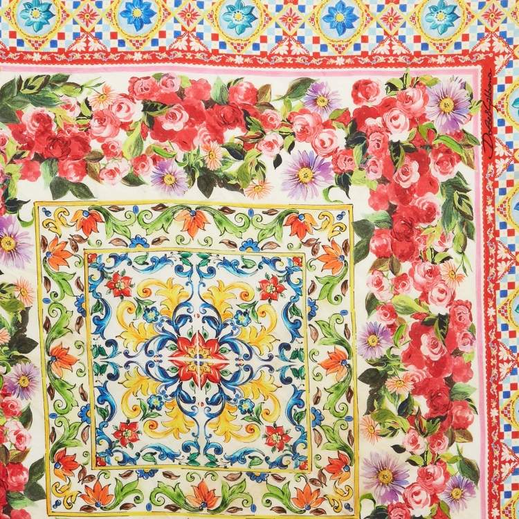 Pre Owned Dolce & Gabbana Red/White Printed Silk Square Scarf 
