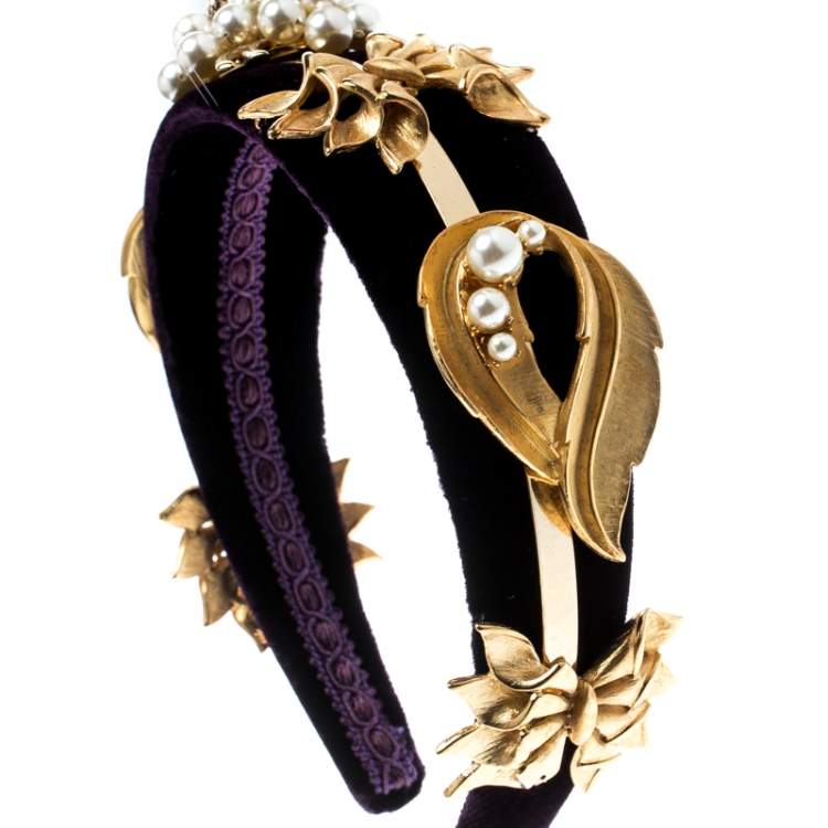 مملوكة مسبقًا Dolce & Gabbana Purple Velvet Faux Pearl Embellished Gold Tone Headband
