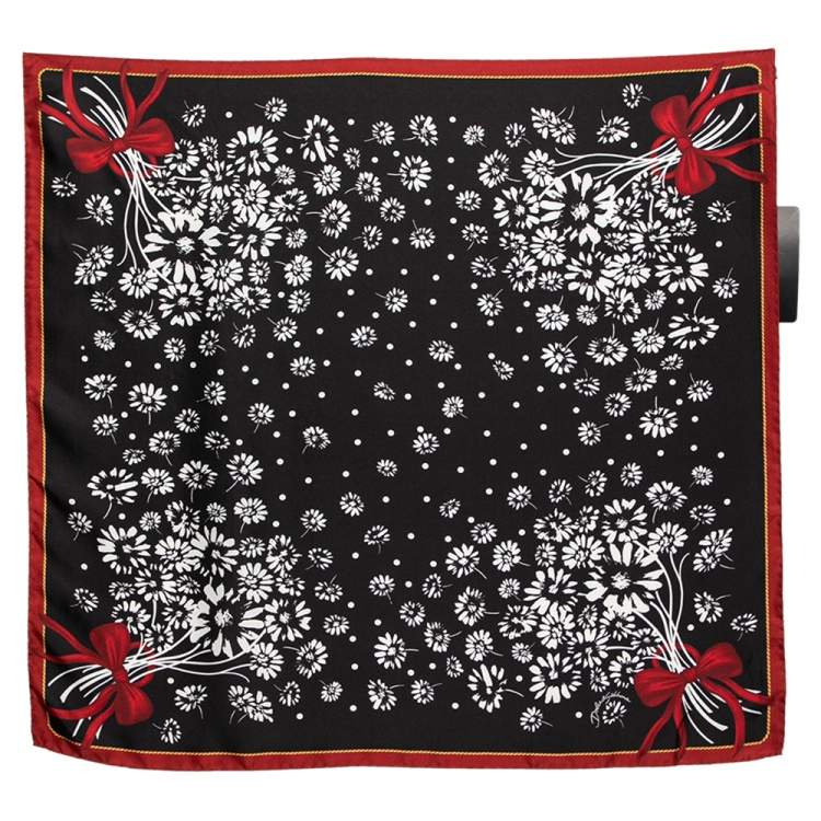 Pre Owned Dolce & Gabbana Black Floral Printed Silk Square Scarf