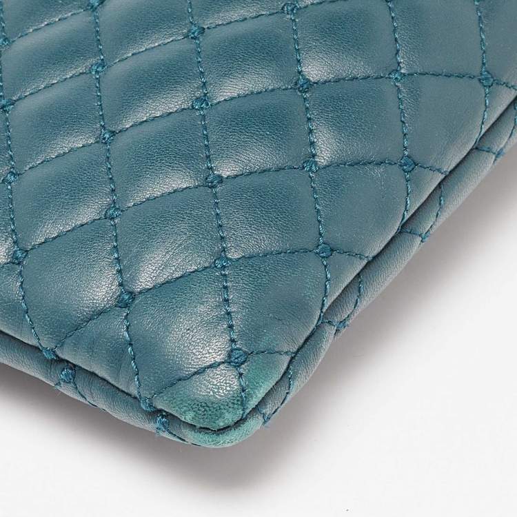 Pre Owned Dolce & Gabbana Green Quilted Leather Laptop Wristlet Case