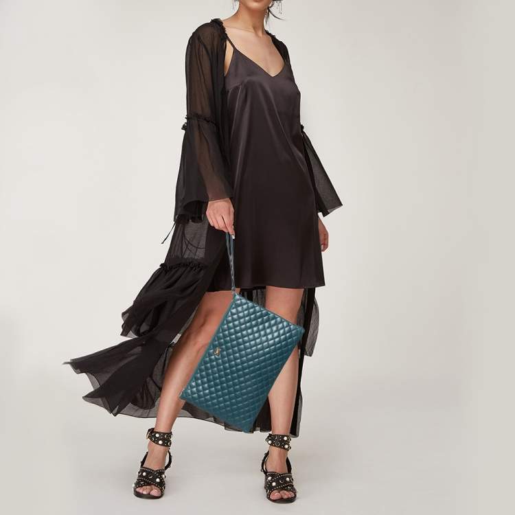 Pre Owned Dolce & Gabbana Green Quilted Leather Laptop Wristlet Case