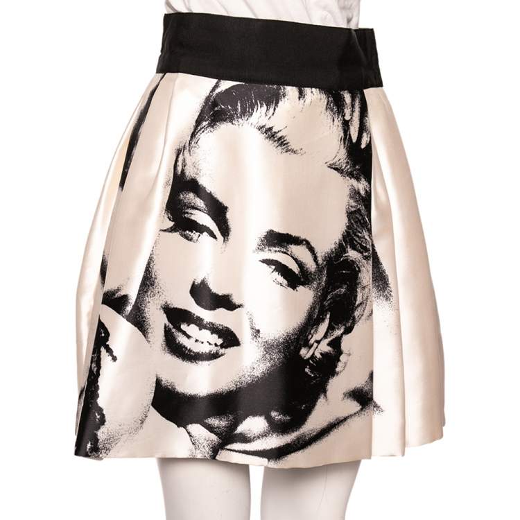 Pre Owned Dolce & Gabbana Monochrome Marilyn Monroe Face Print Silk Pleated Skirt S