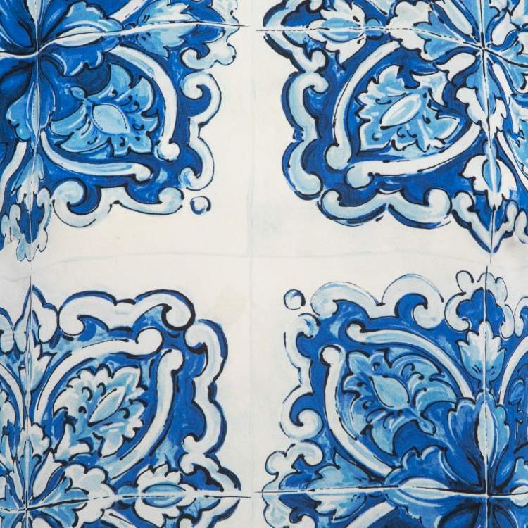 Pre Owned Dolce & Gabbana Blue Tile Printed Silk Blouse S
